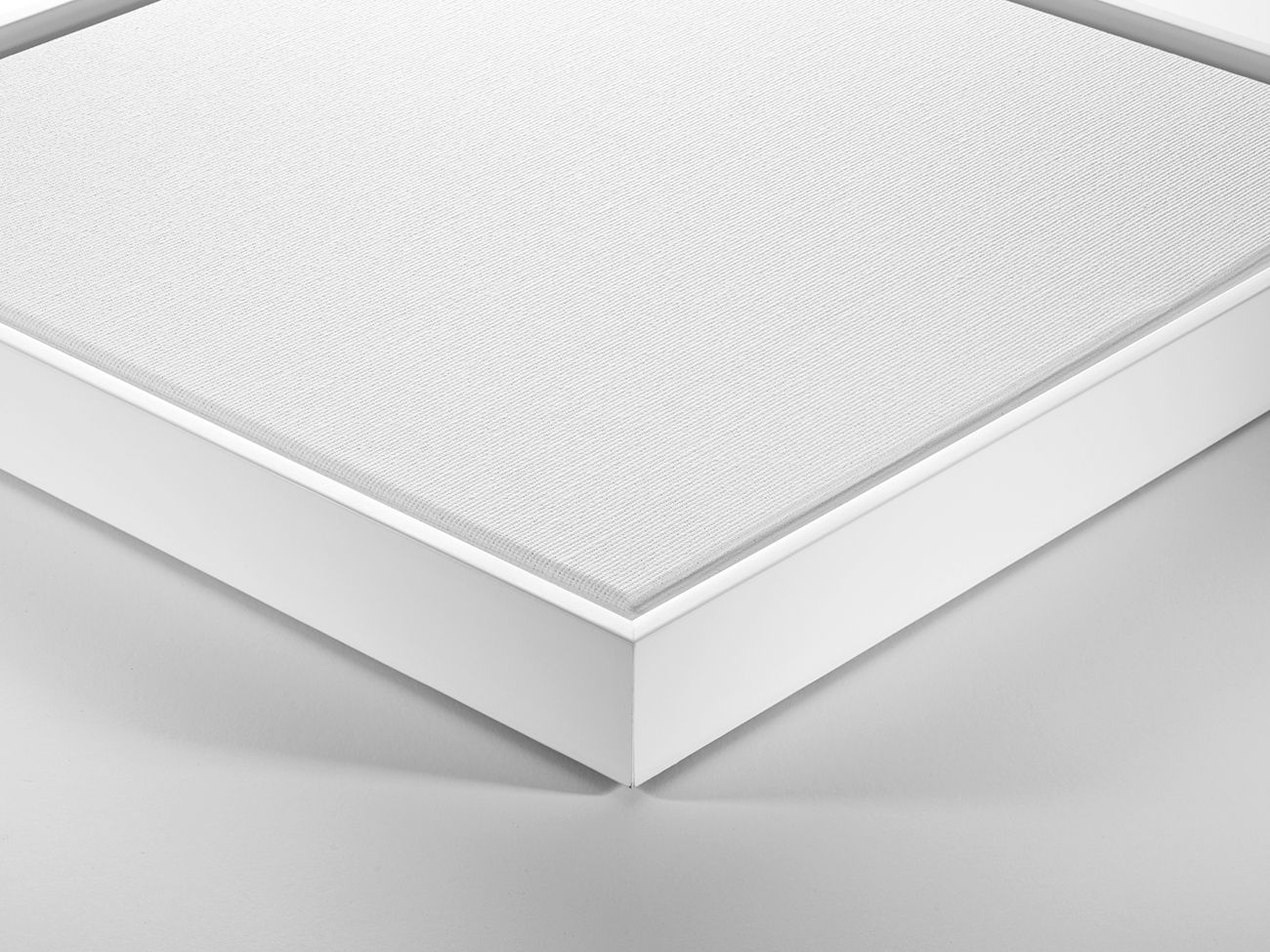 Stretched Canvas Set with Slim White Floater Frame 100 x 100 cm